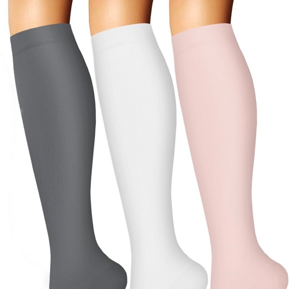 New Iseasoo Women Graduate Compression Socks Size Small/Medium - 3 Pairs